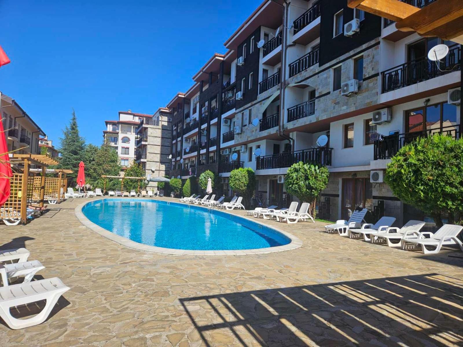 Апатаменти За Гости Sunshine И Glory Lägenhet Sveti Vlas Exteriör bild